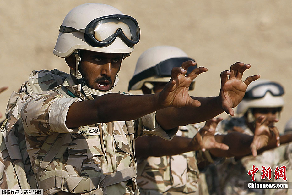 沙特特种部队展示战斗技能