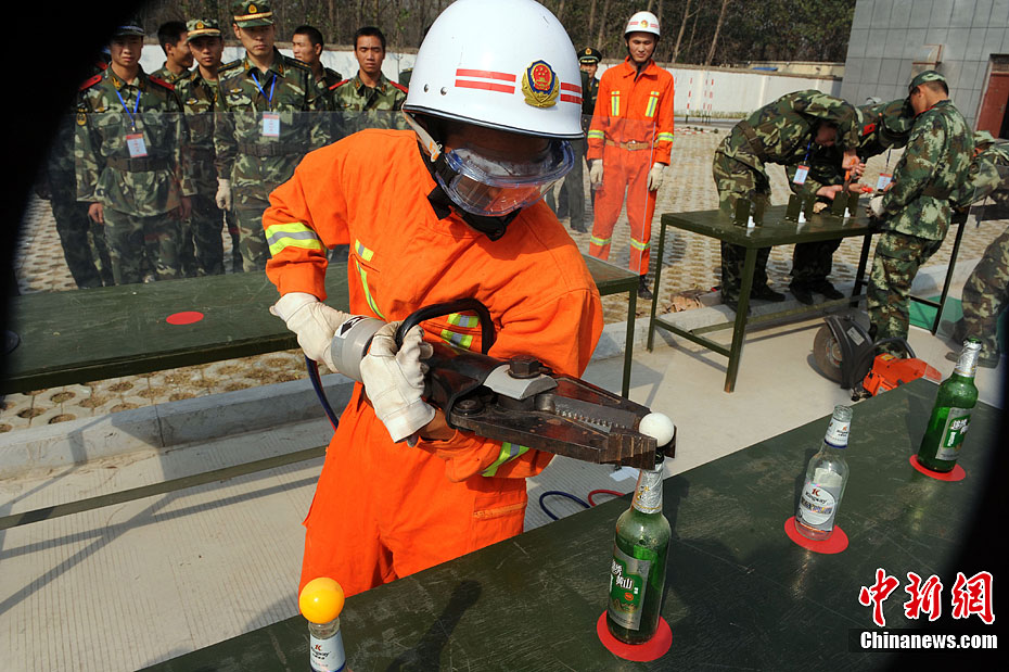 安徽亳州消防战士大比武