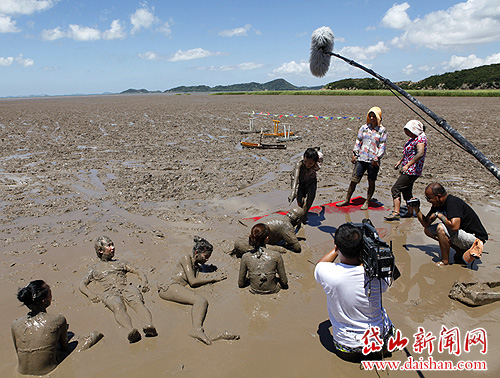 勇往直前泥上大战